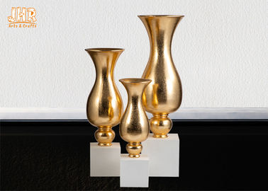 Forme décorative de trompette de planteurs de fibre de verre brillante d'or