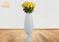 Vases à plancher de planteurs de fibre de verre de forme de tasse de vin épousant le blanc brillant de décor